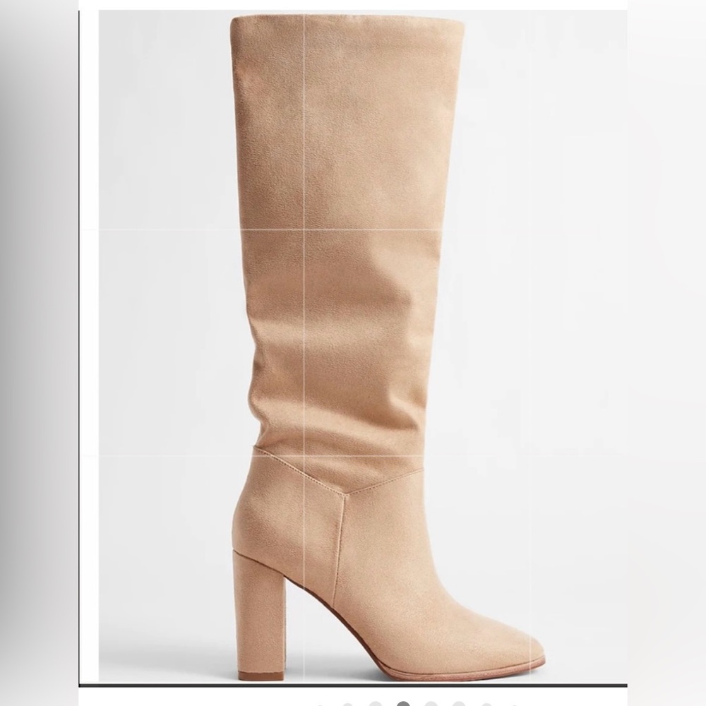 Knee-high block heel tan boots 9